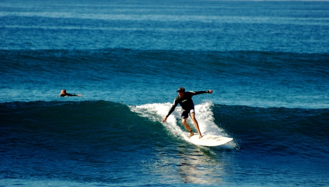  Surf and waves in Baja 